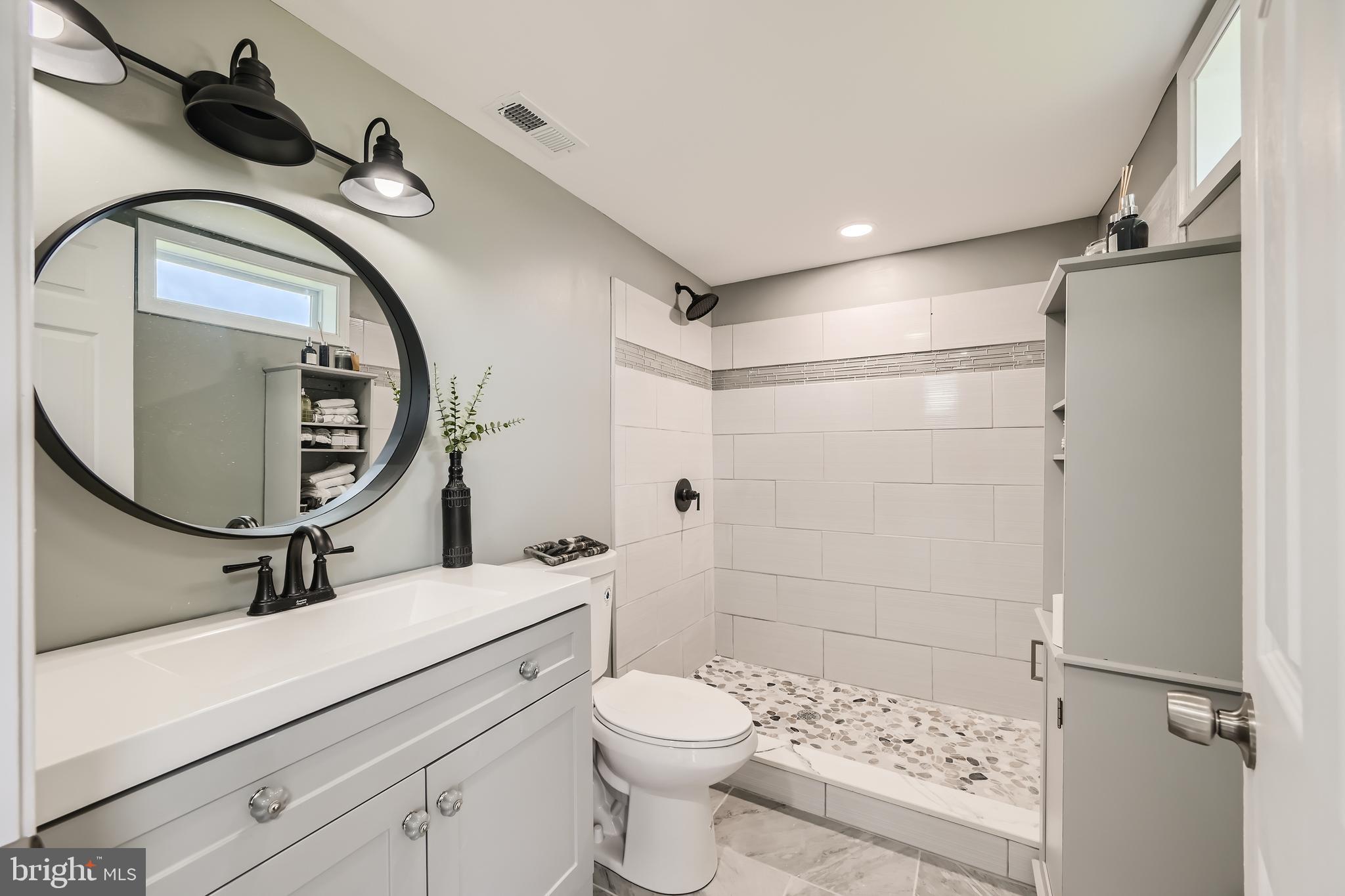 822 WISE AVENUE WISE AVE