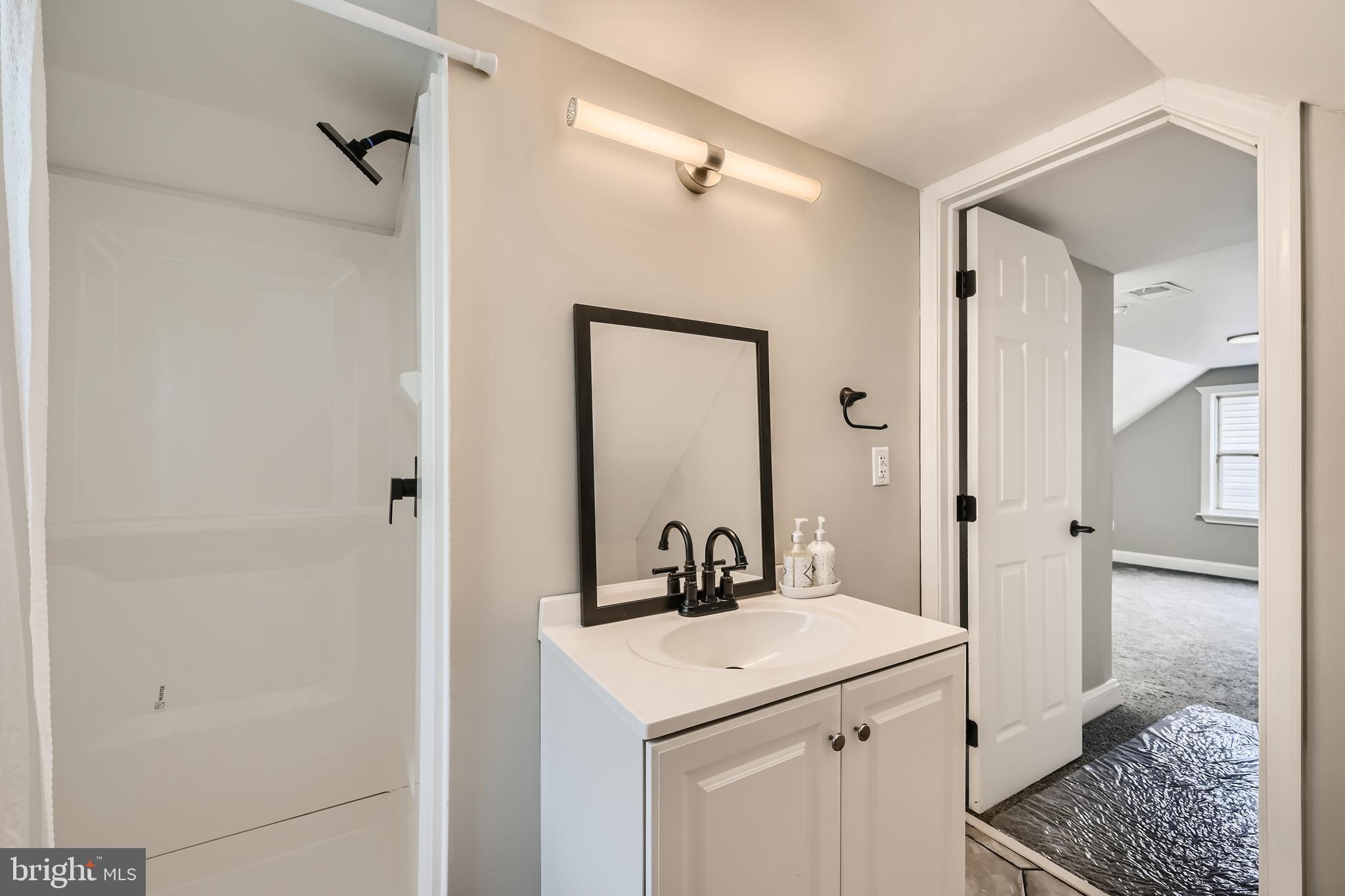 822 WISE AVENUE WISE AVE