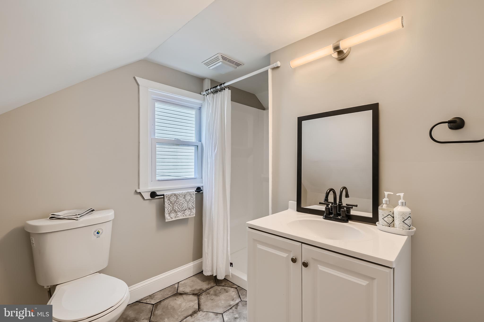 822 WISE AVENUE WISE AVE