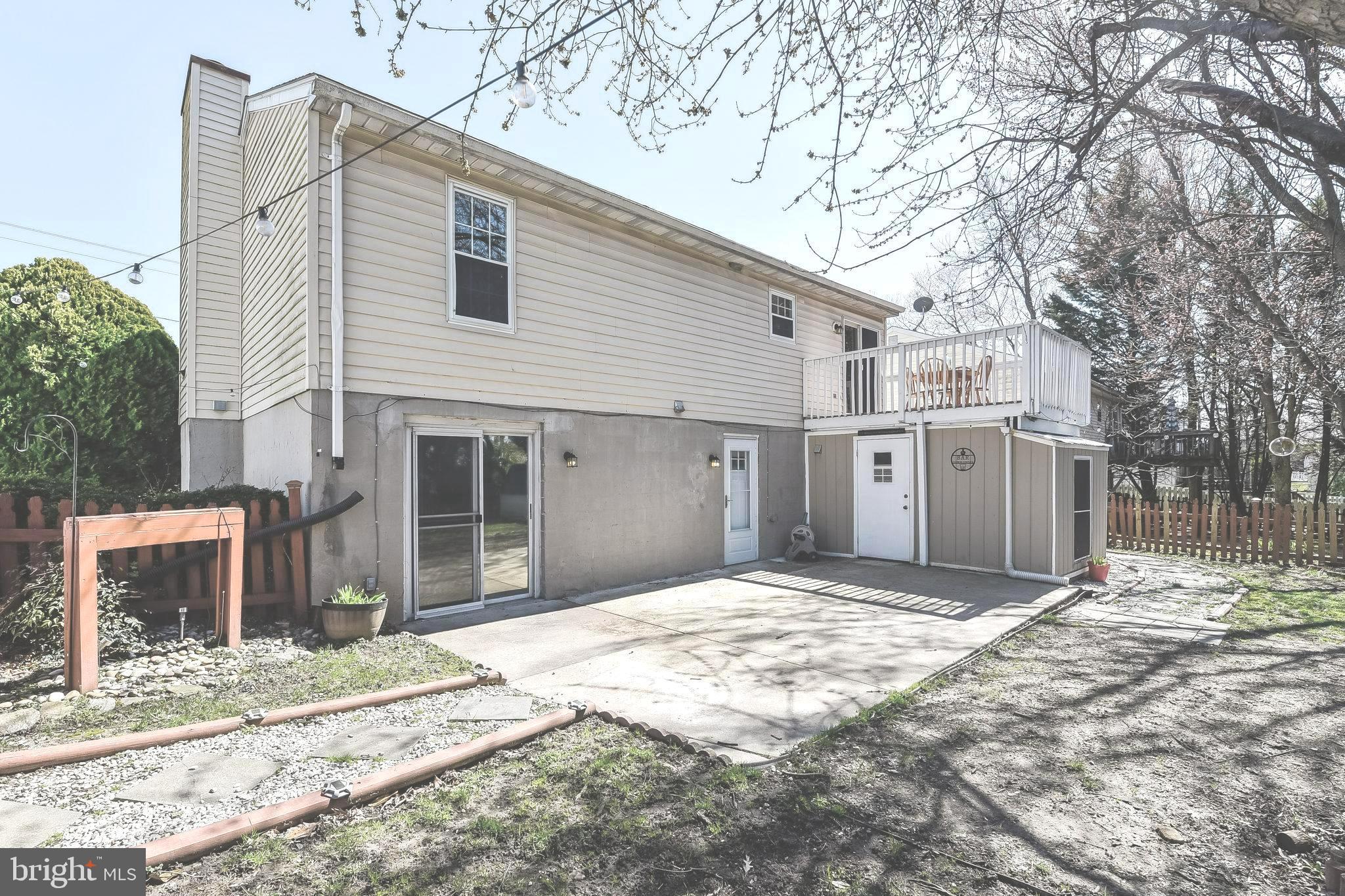 5522 MCCORMICK AVENUE