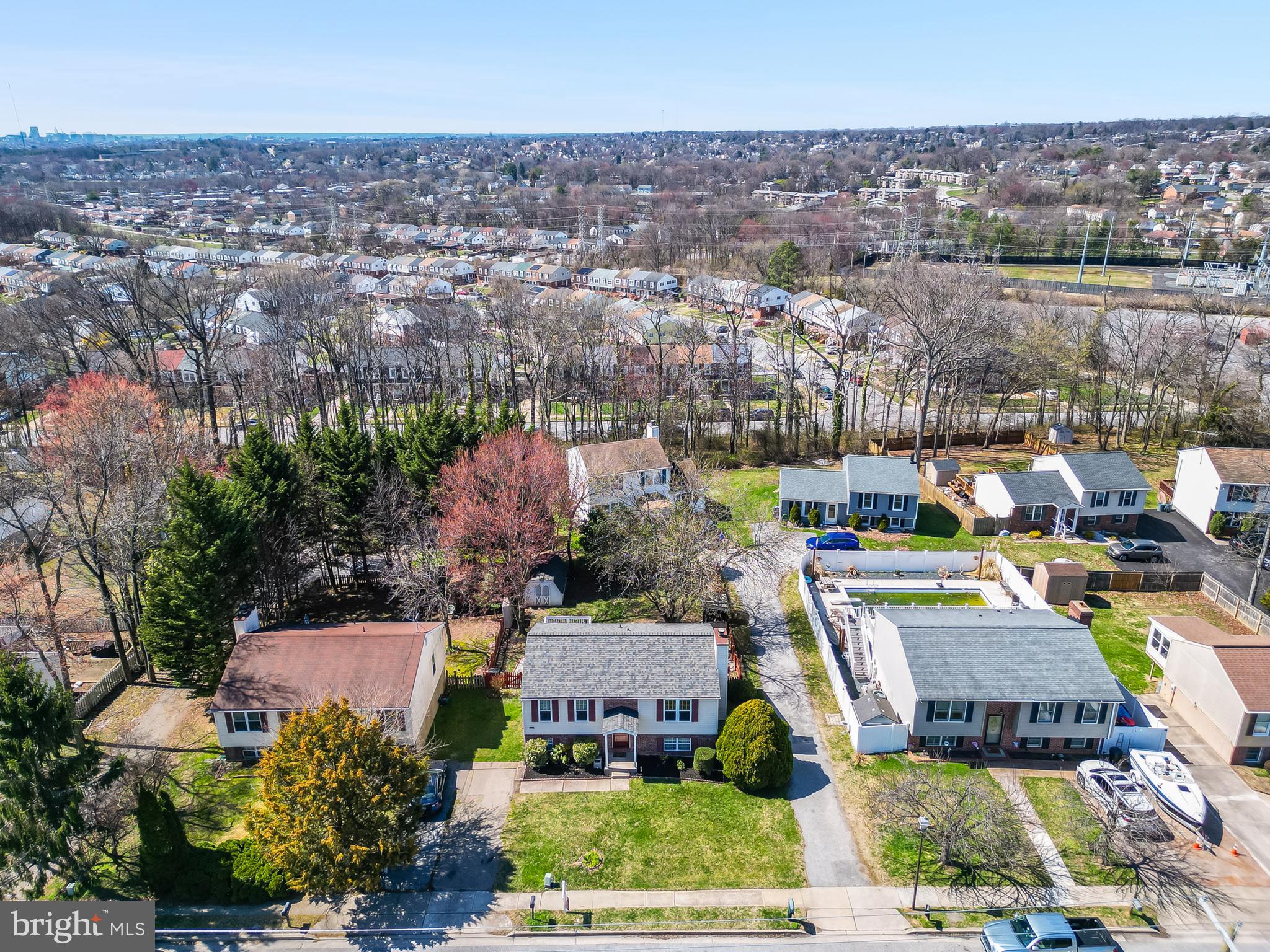 5522 MCCORMICK AVENUE