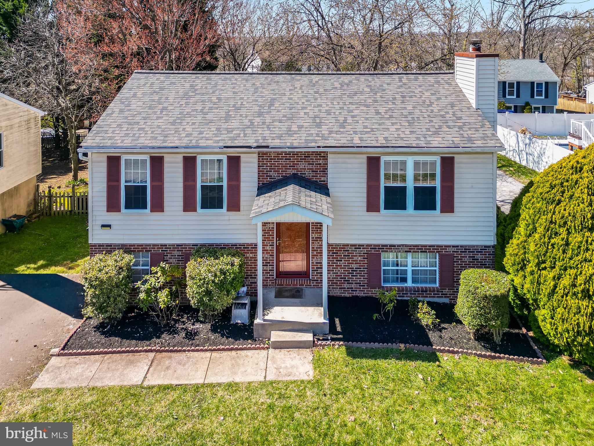 5522 MCCORMICK AVENUE