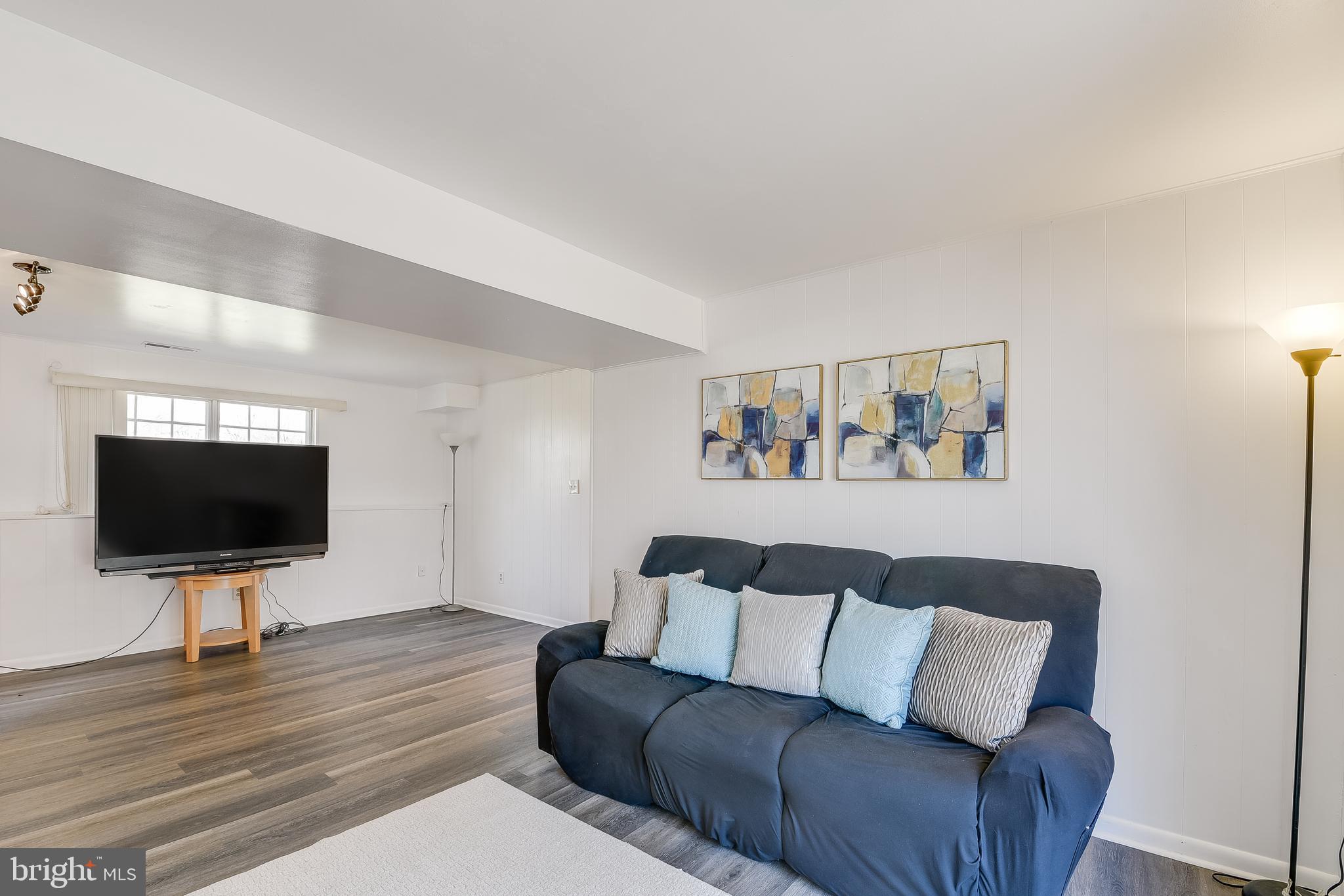 5522 MCCORMICK AVENUE