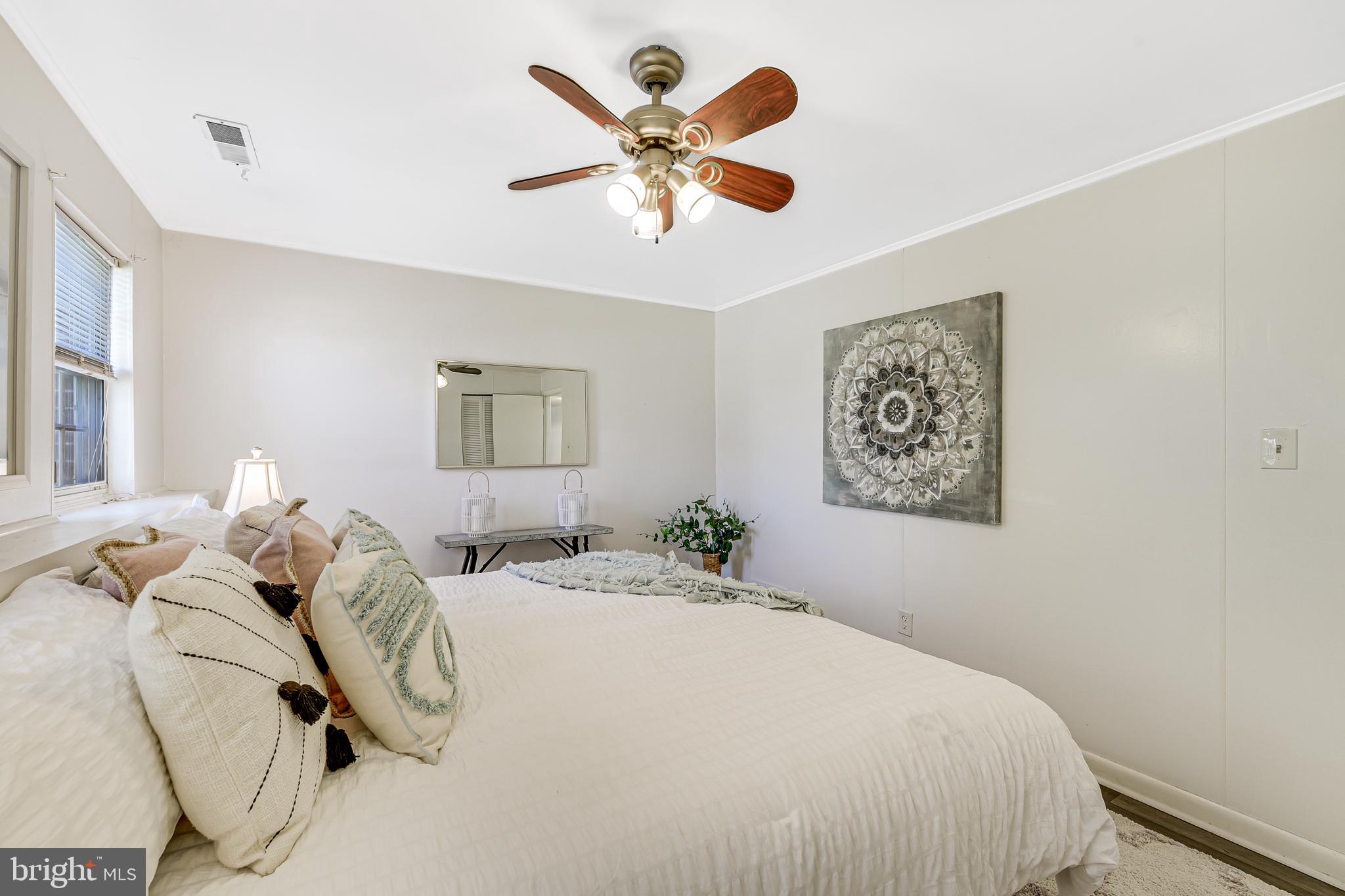 5522 MCCORMICK AVENUE