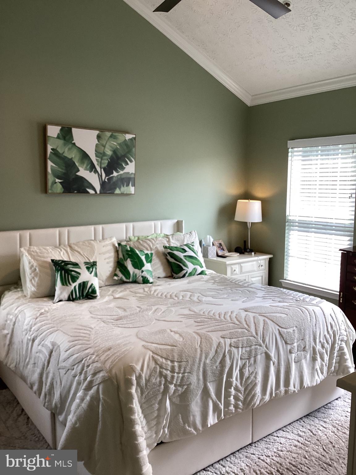 11 BROOK FARM COURT 11K