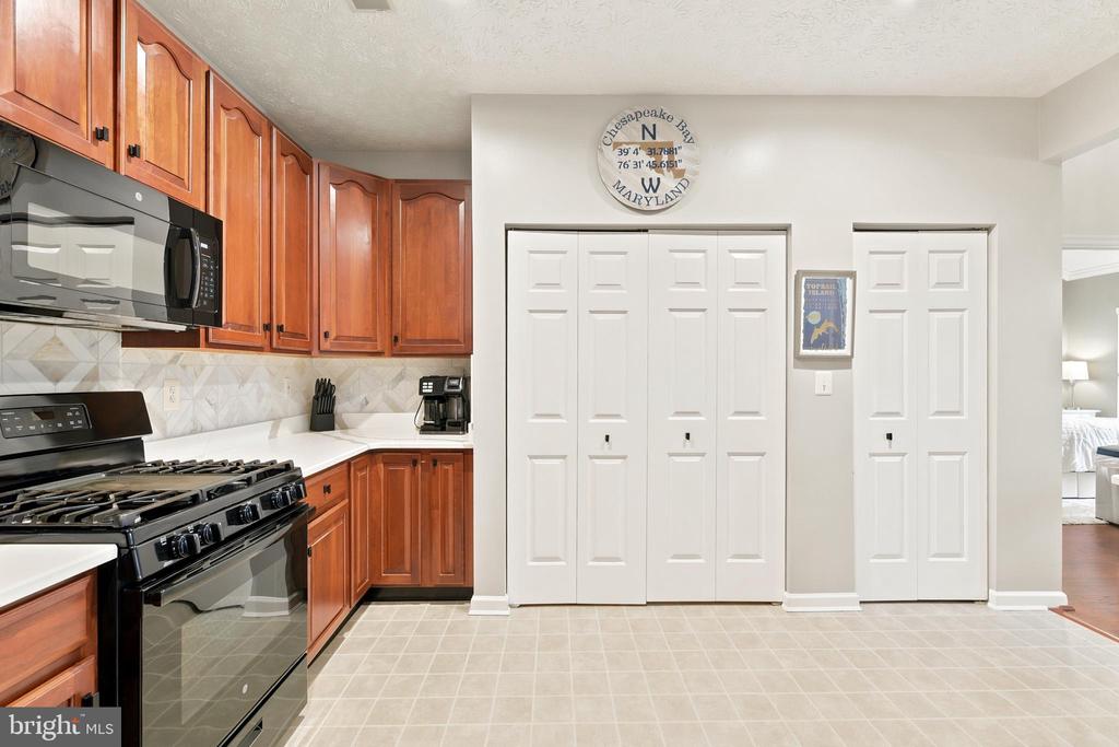 11 BROOK FARM COURT 11K