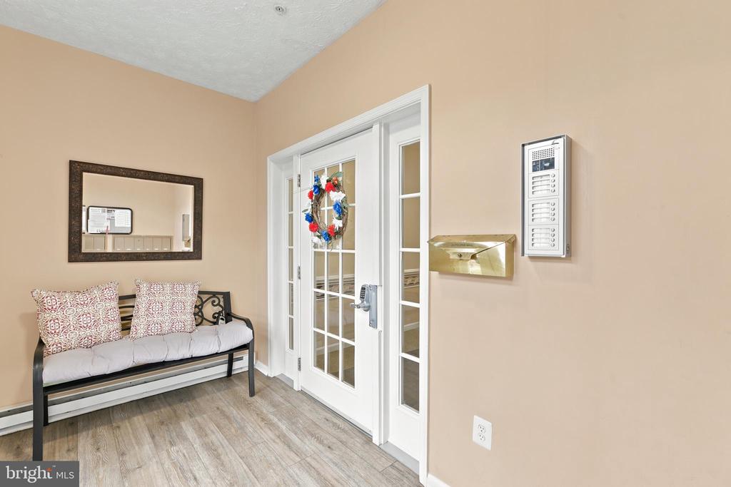 11 BROOK FARM COURT 11K