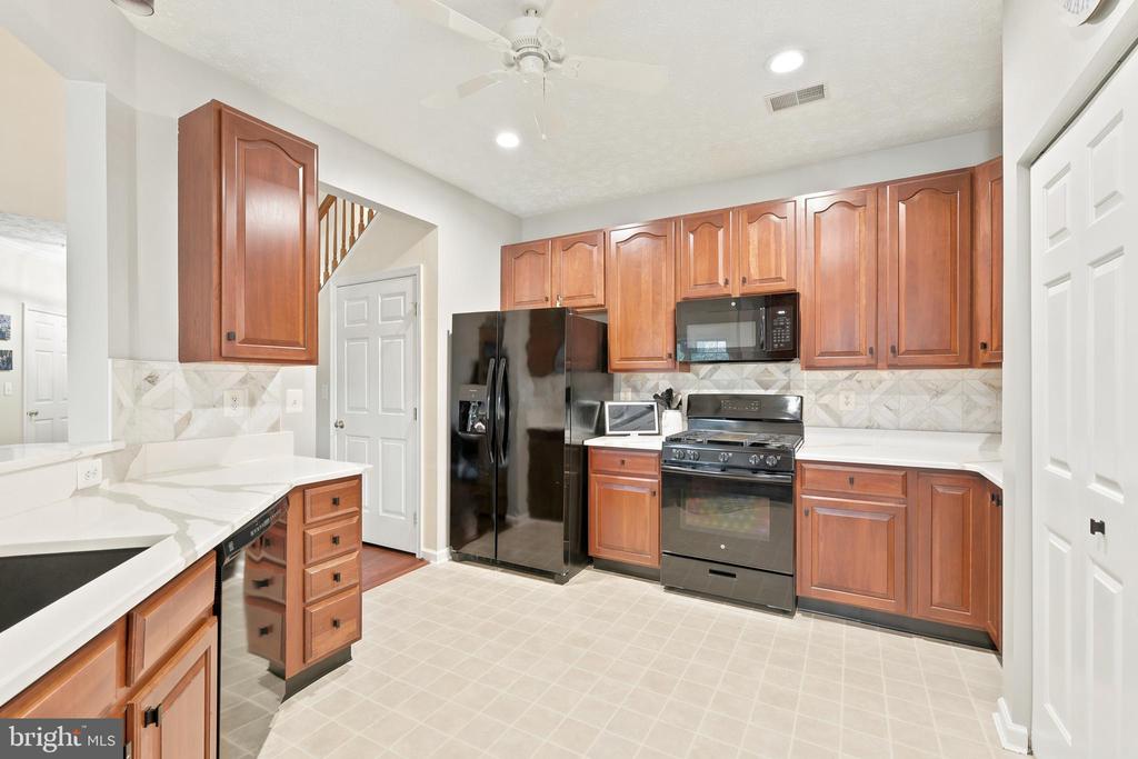 11 BROOK FARM COURT 11K
