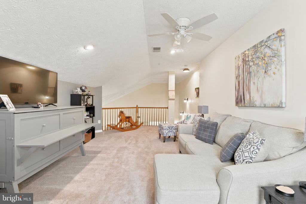 11 BROOK FARM COURT 11K
