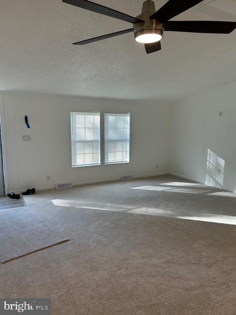 11 WILDWOOD LN