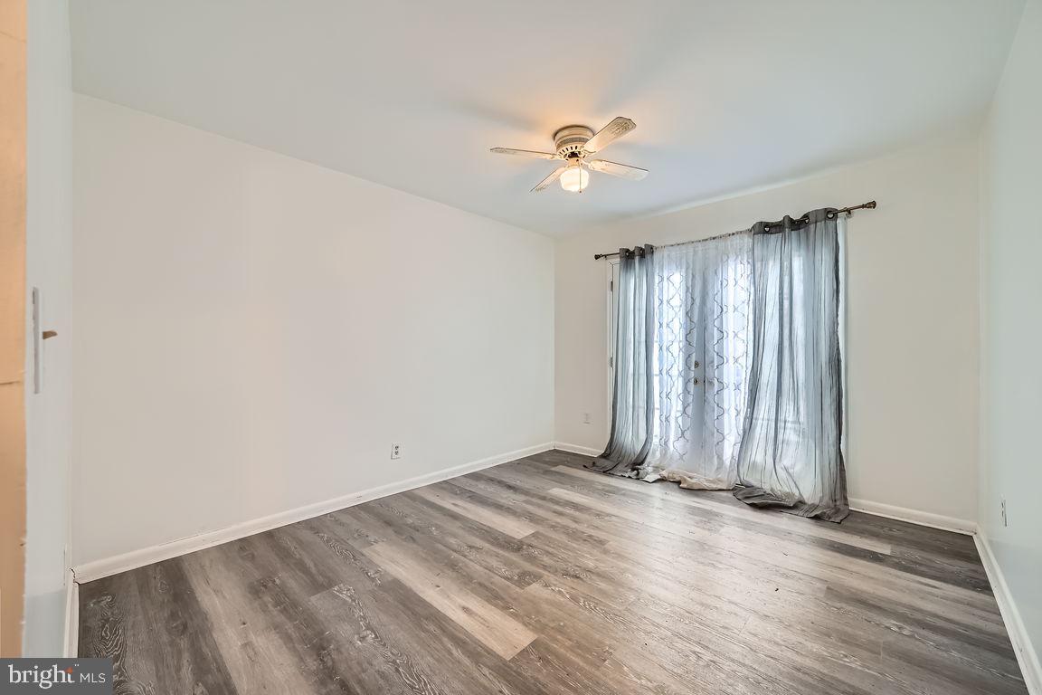 1571 CHARLESTOWN DRIVE