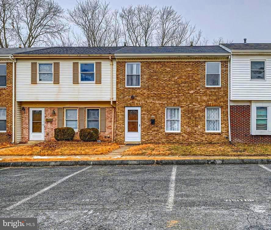 1571 CHARLESTOWN DRIVE