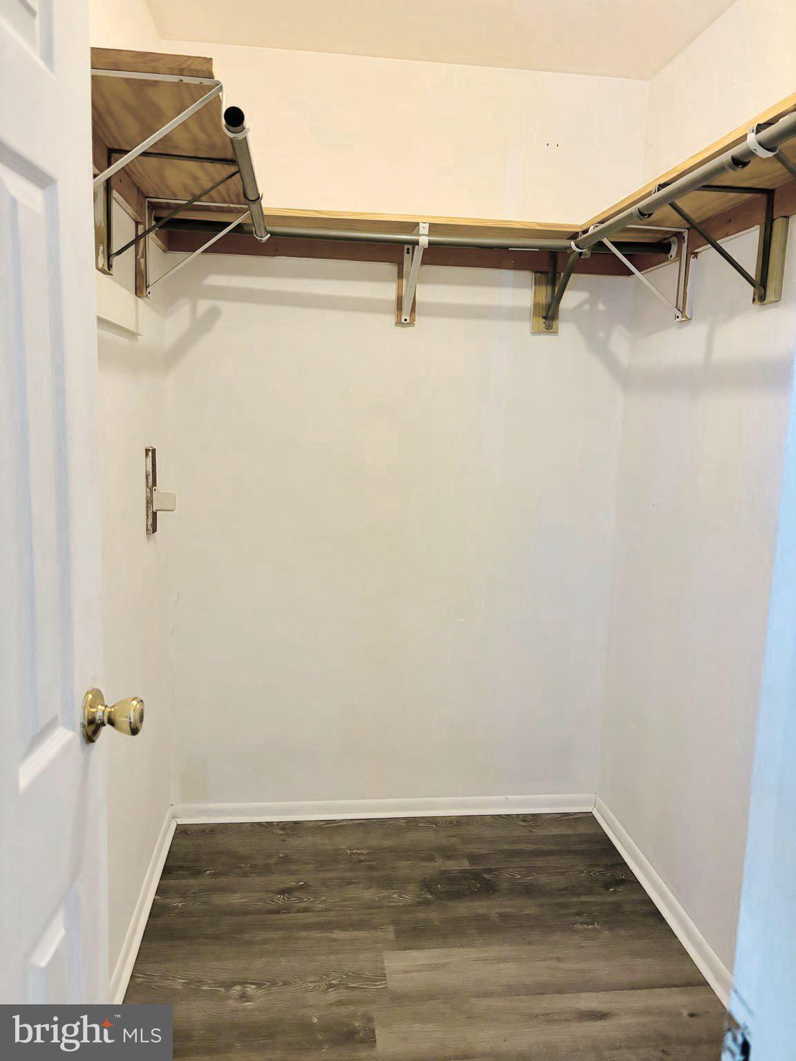 1571 CHARLESTOWN DRIVE