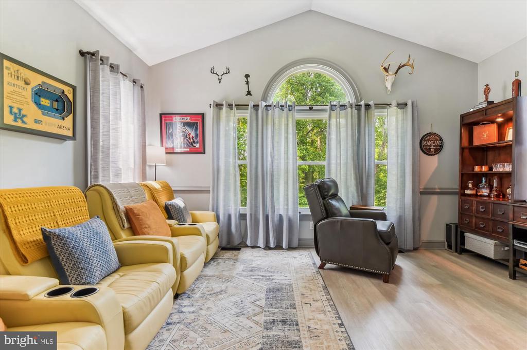 902 SAINT ANN DRIVE