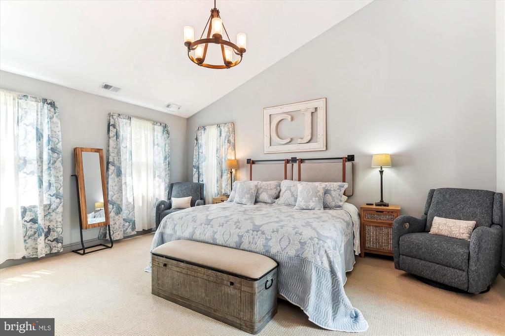 902 SAINT ANN DRIVE