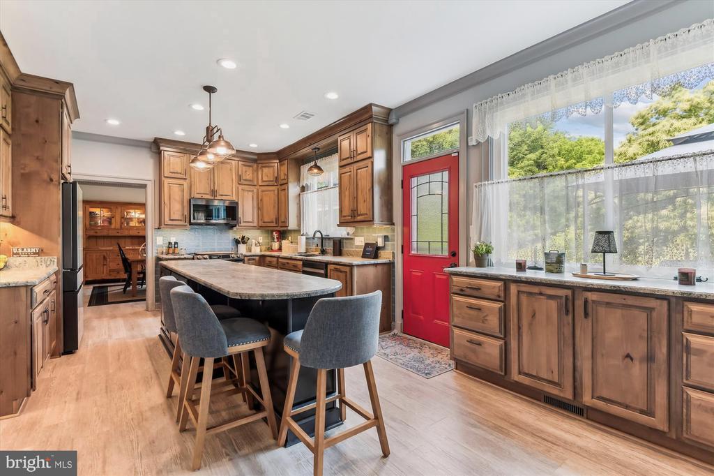 902 SAINT ANN DRIVE