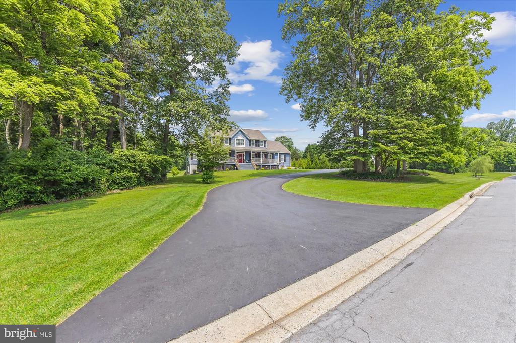 902 SAINT ANN DRIVE