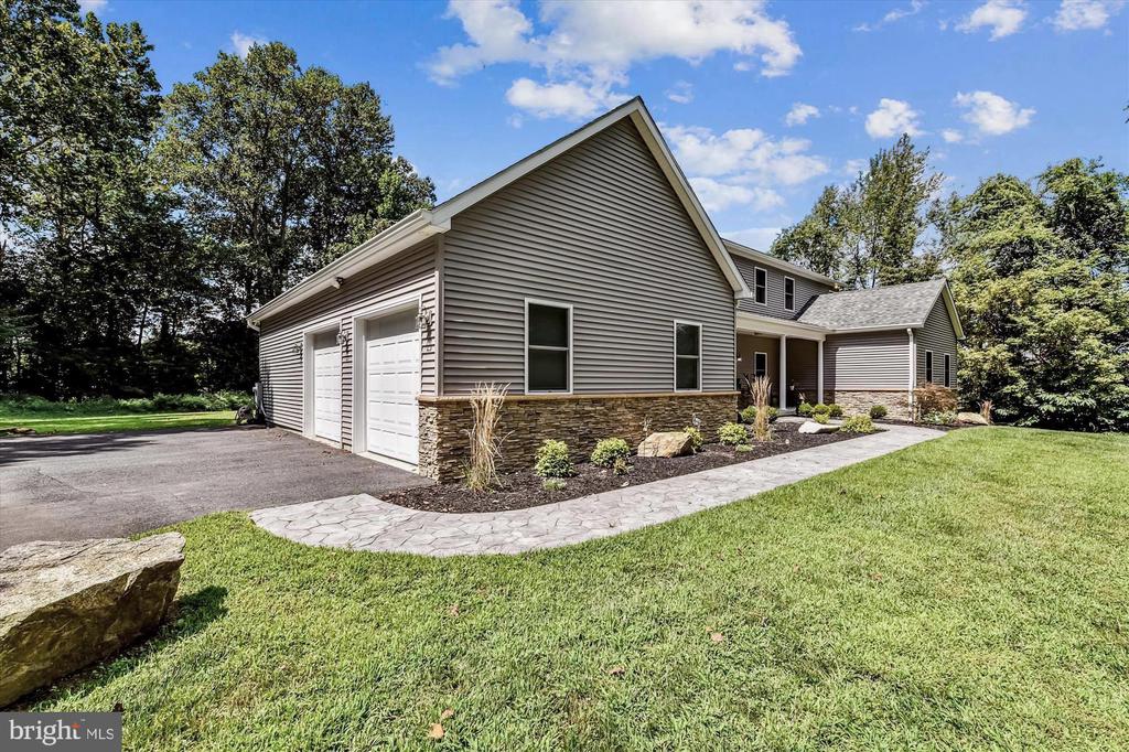 642 CRAIGS CORNER ROAD