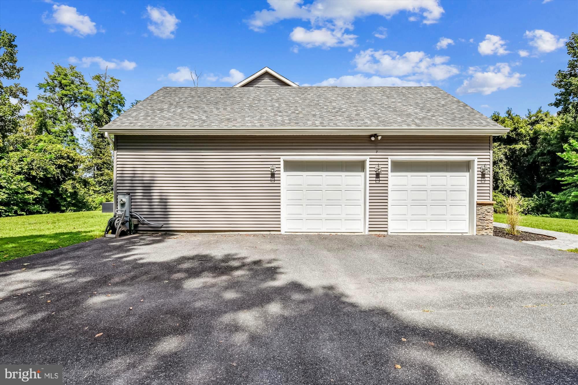 642 CRAIGS CORNER ROAD