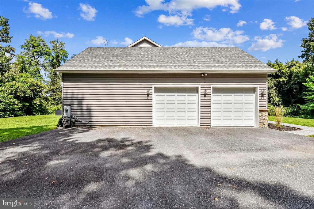 642 CRAIGS CORNER ROAD
