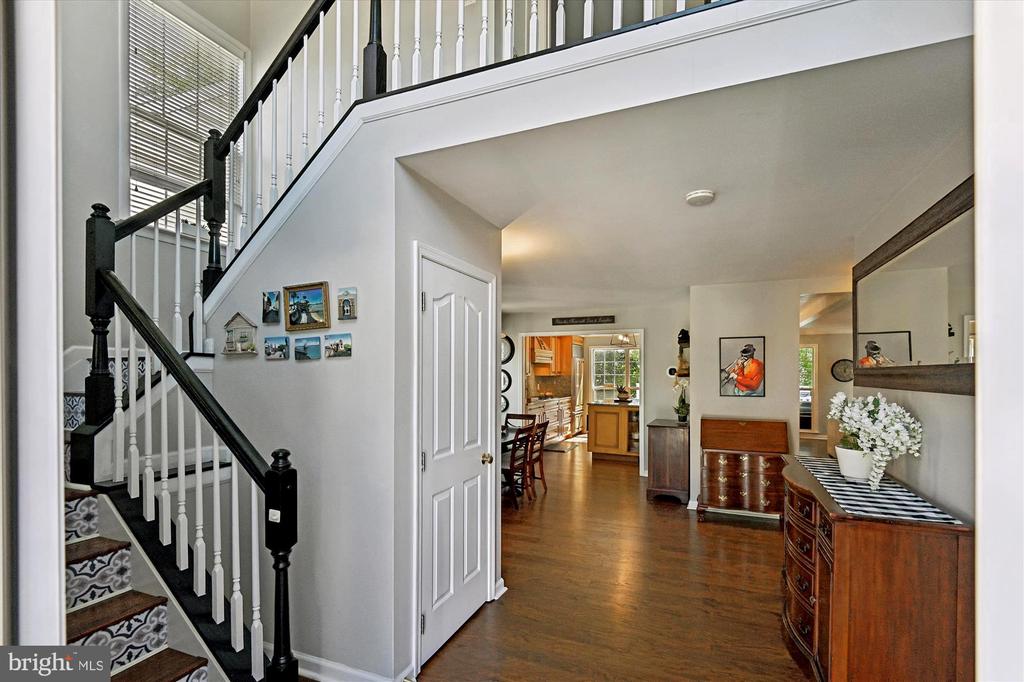 1032 SEARAY COURT