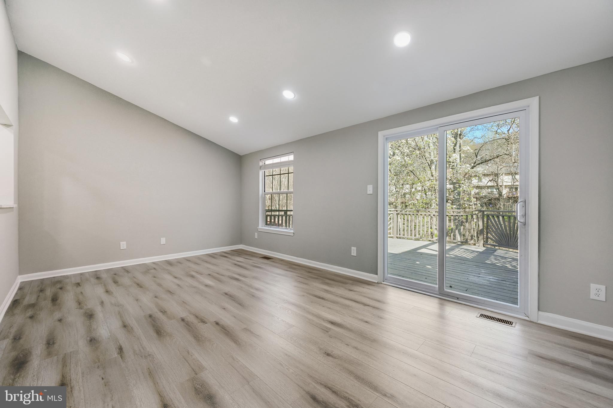 1214 BENNETT PLACE