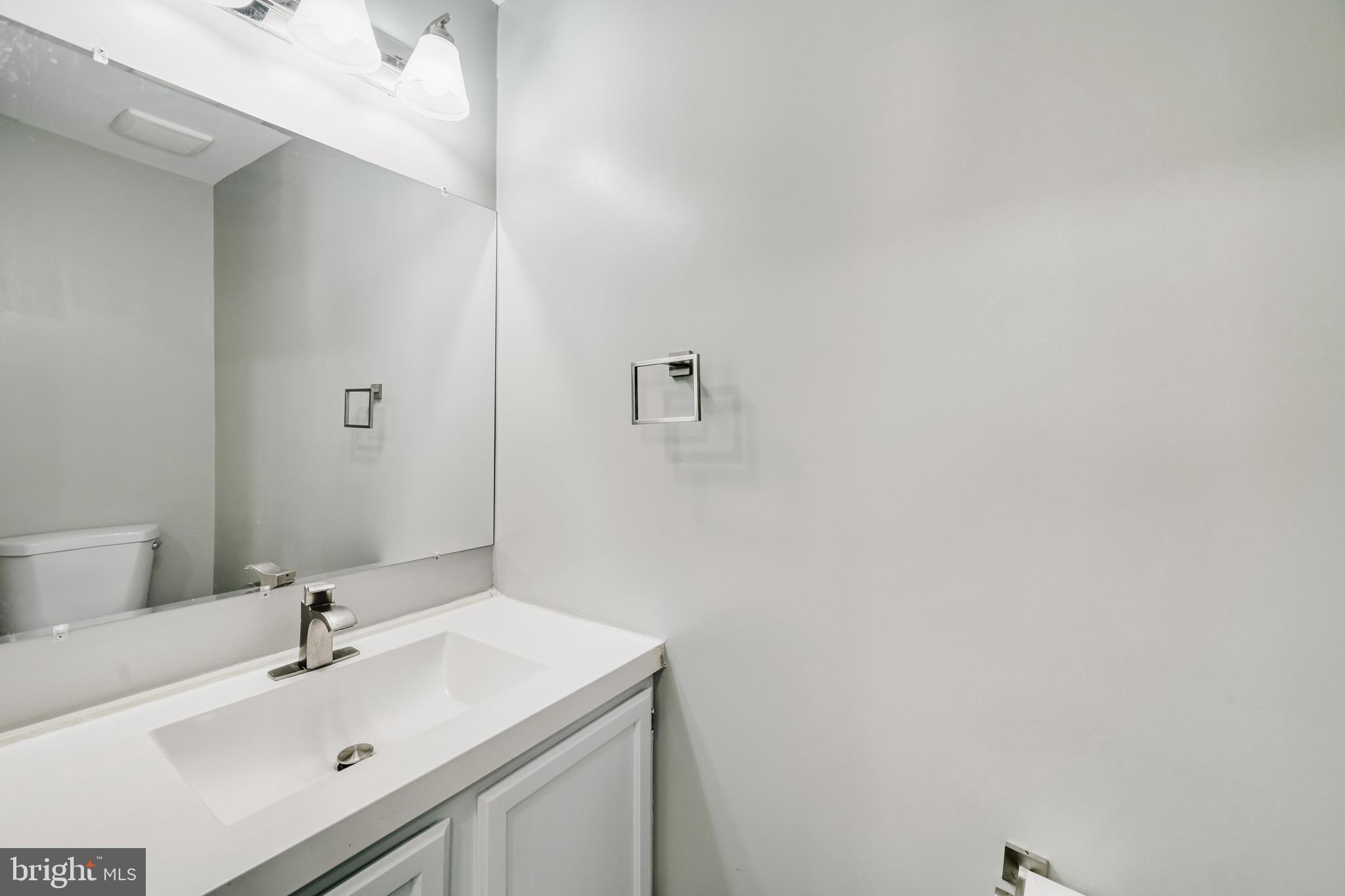 1214 BENNETT PLACE