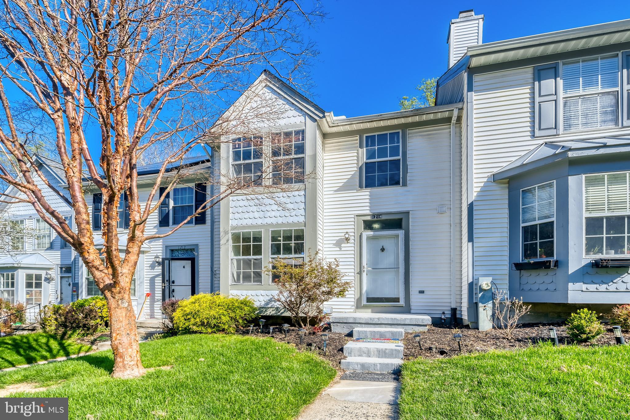 1214 BENNETT PLACE