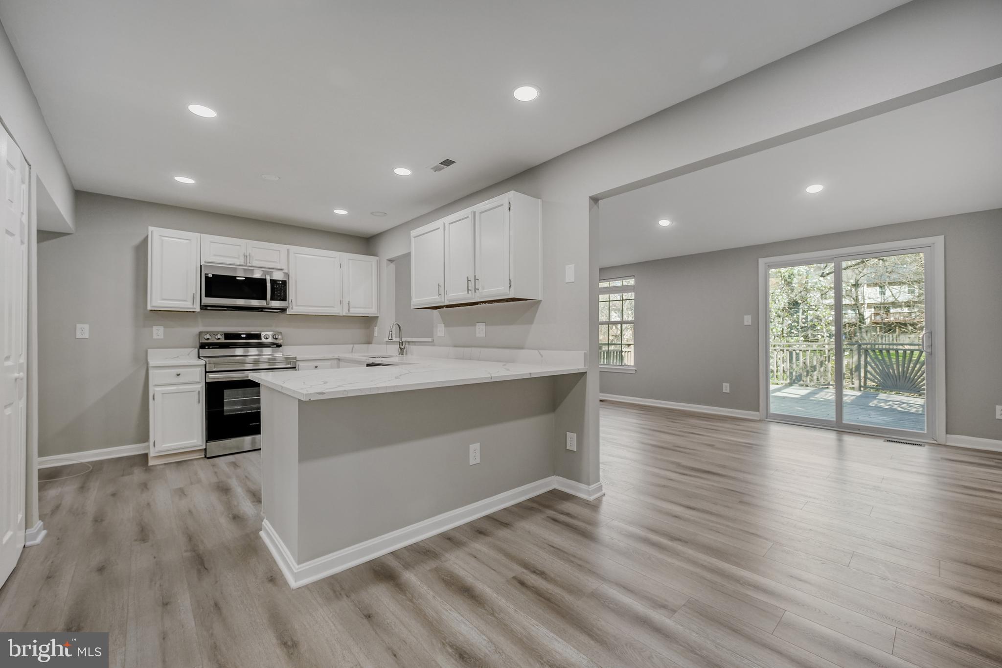 1214 BENNETT PLACE