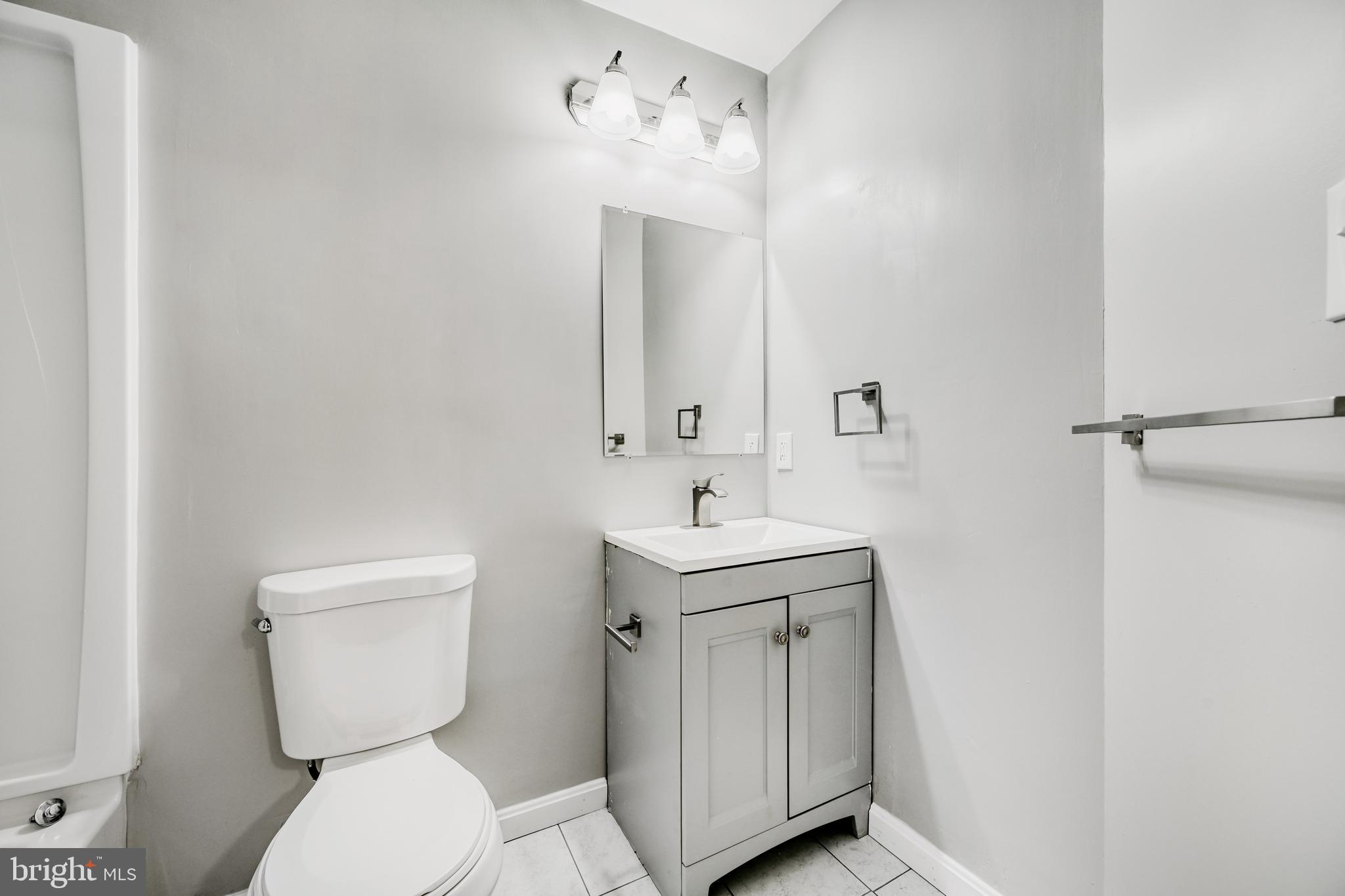 1214 BENNETT PLACE