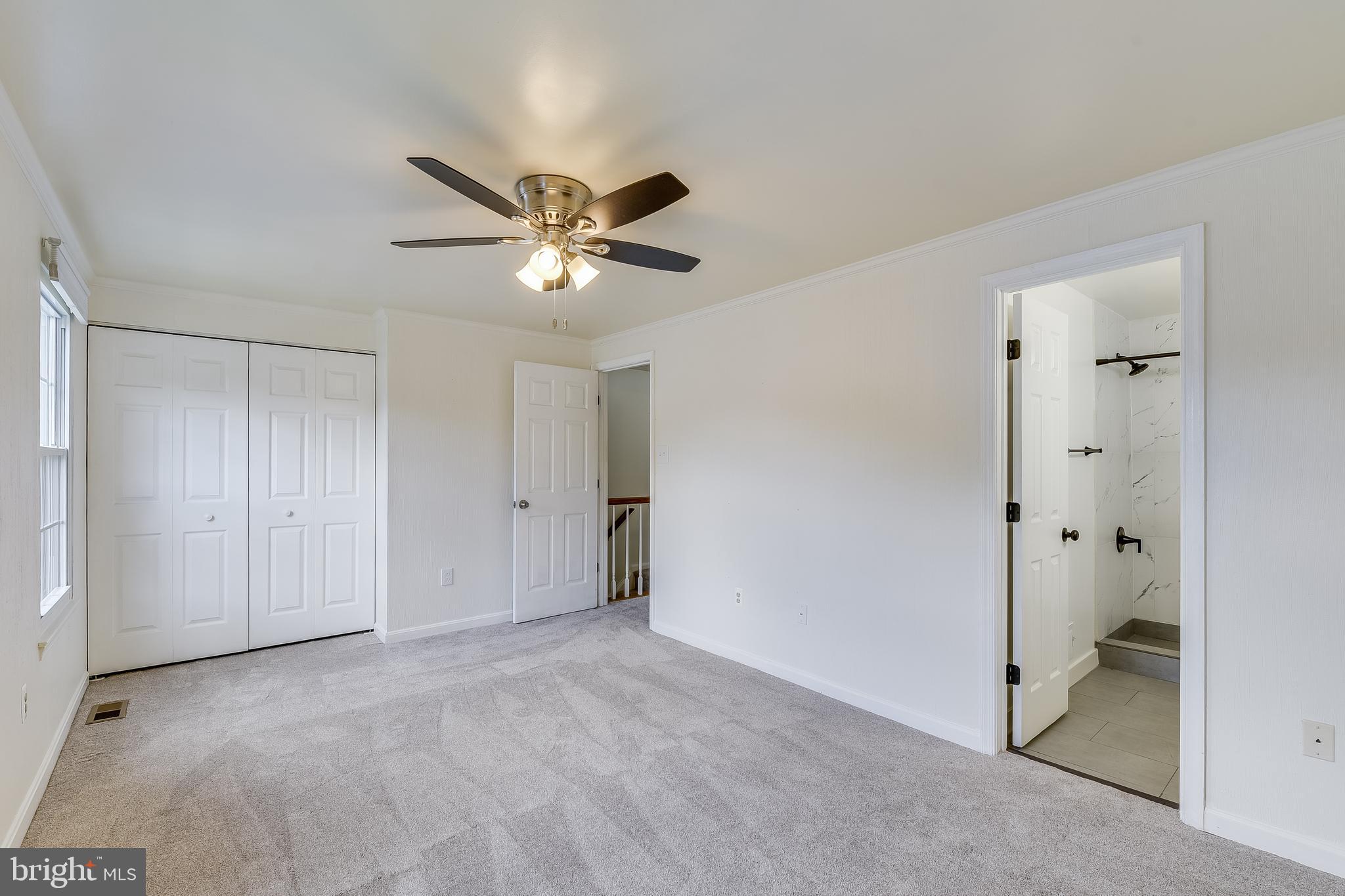 1806 GLENDALE LANE