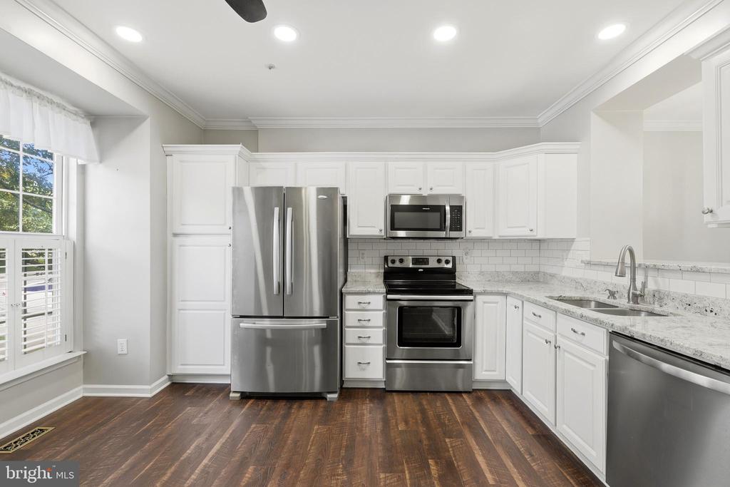 2169 SEWANEE DRIVE