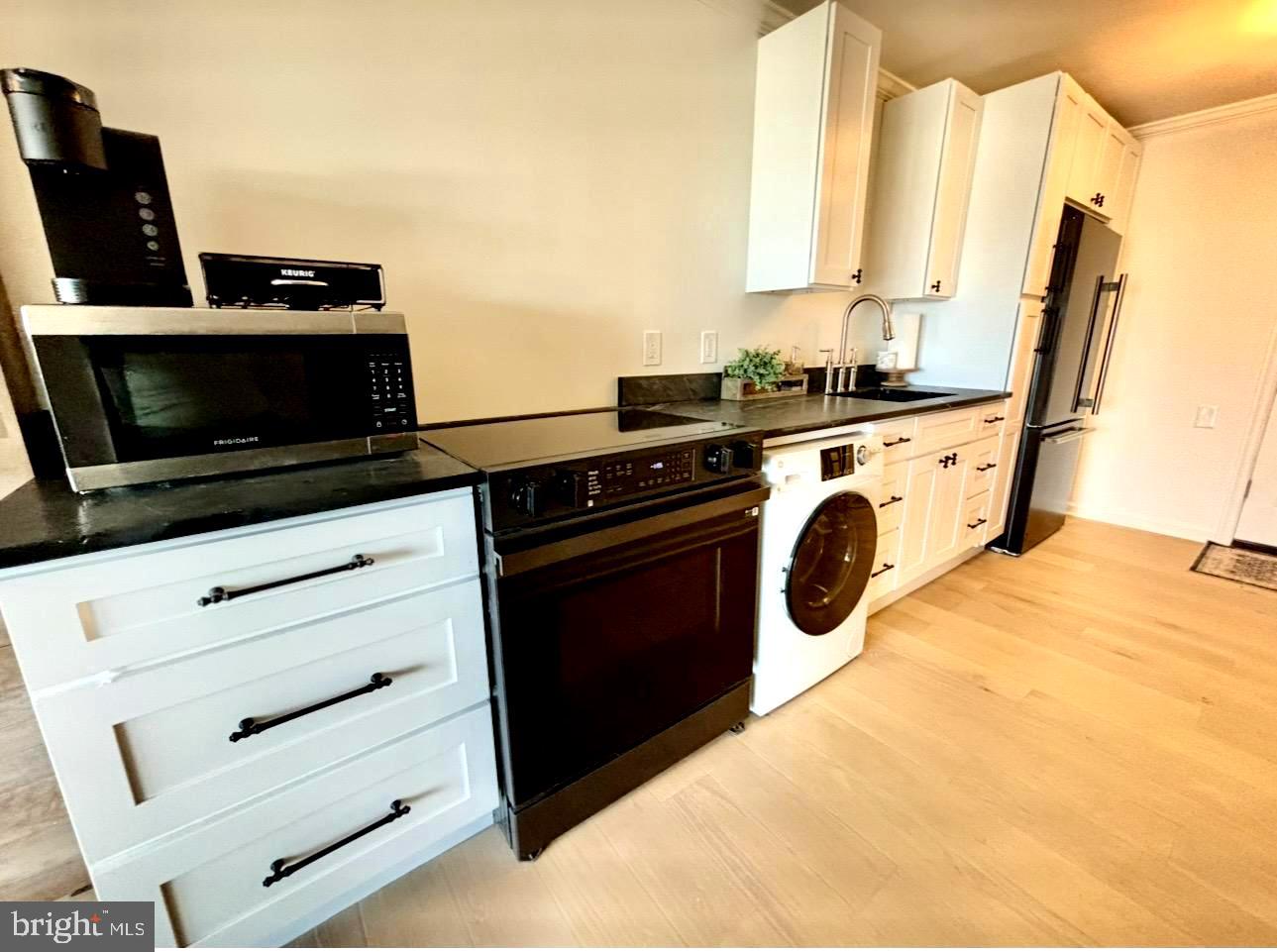 6 34TH STREET 152