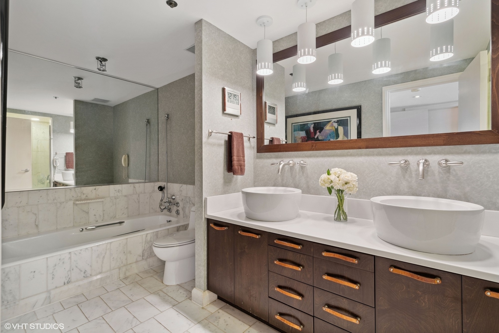 161 E CHICAGO Avenue Unit: 39B