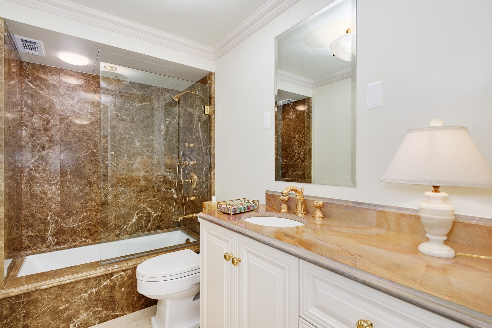 1440 N Lake Shore Drive Unit: 35HFN