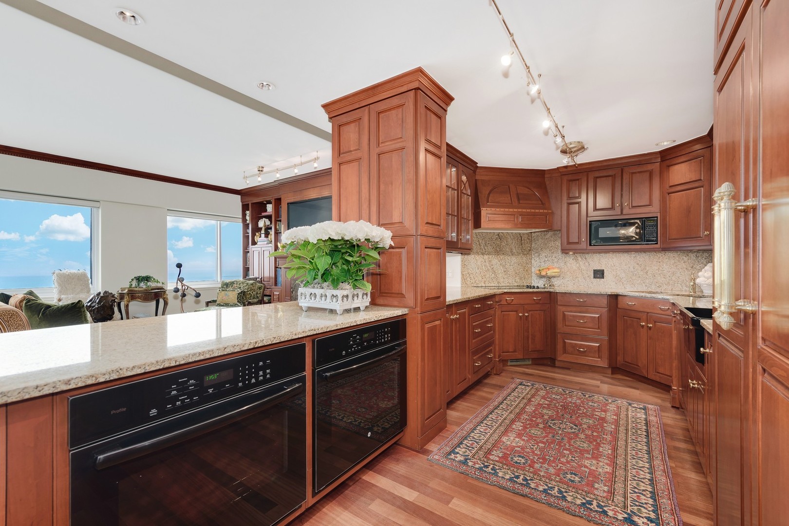 1440 N Lake Shore Drive Unit: 35HFN