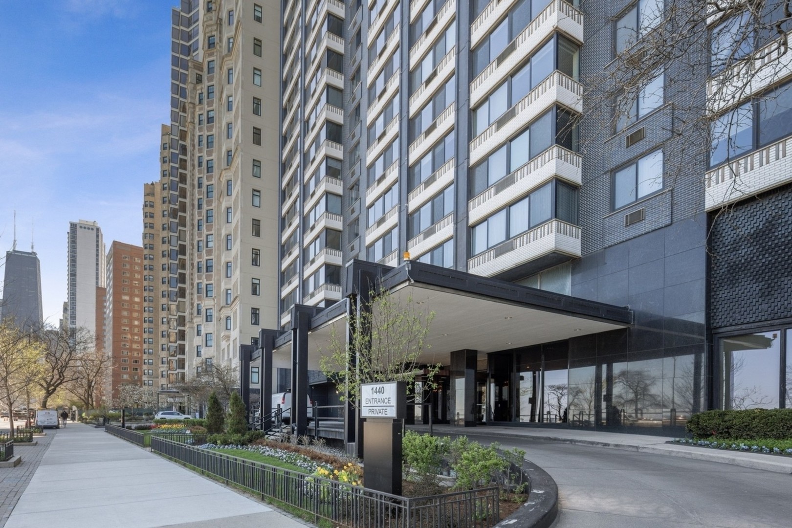 1440 N Lake Shore Drive Unit: 35HFN
