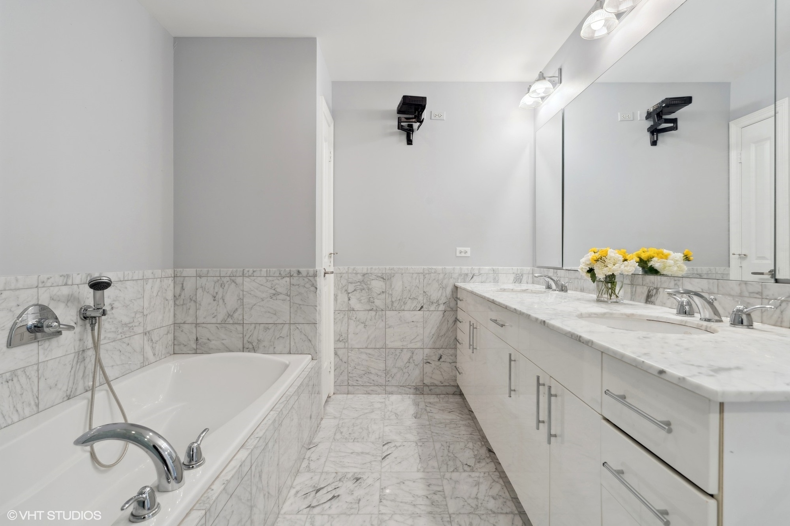 55 E Erie Street Unit: 1704