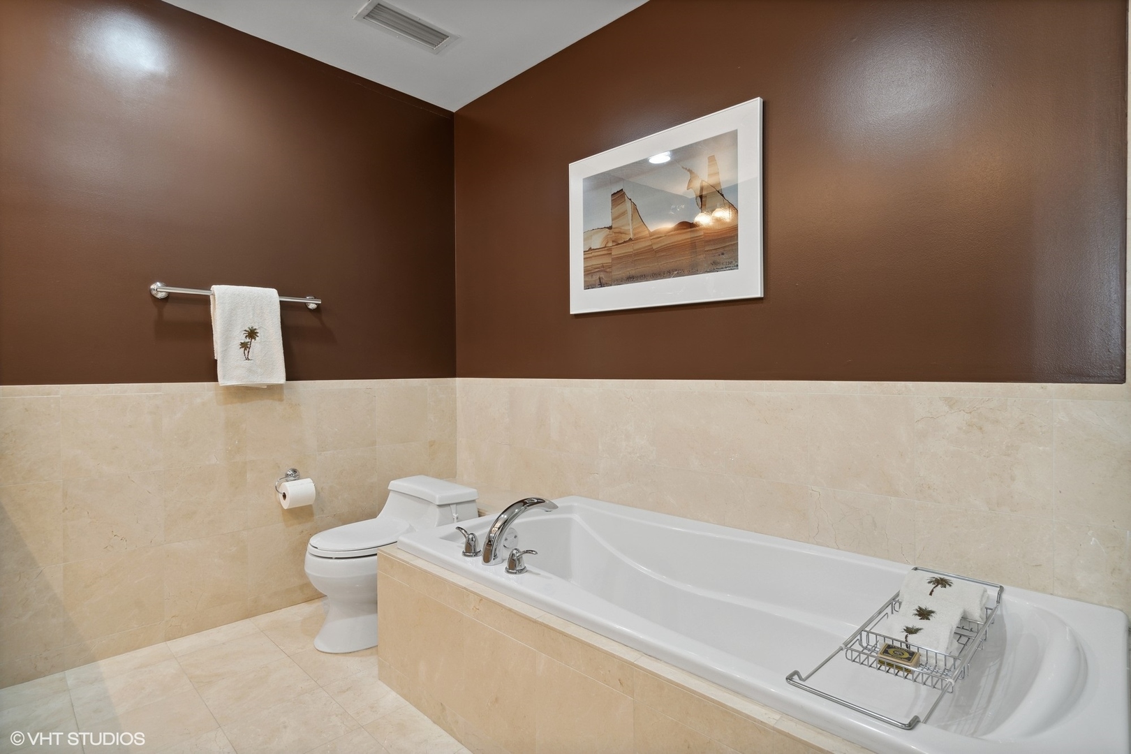 55 E Erie Street Unit: 3301