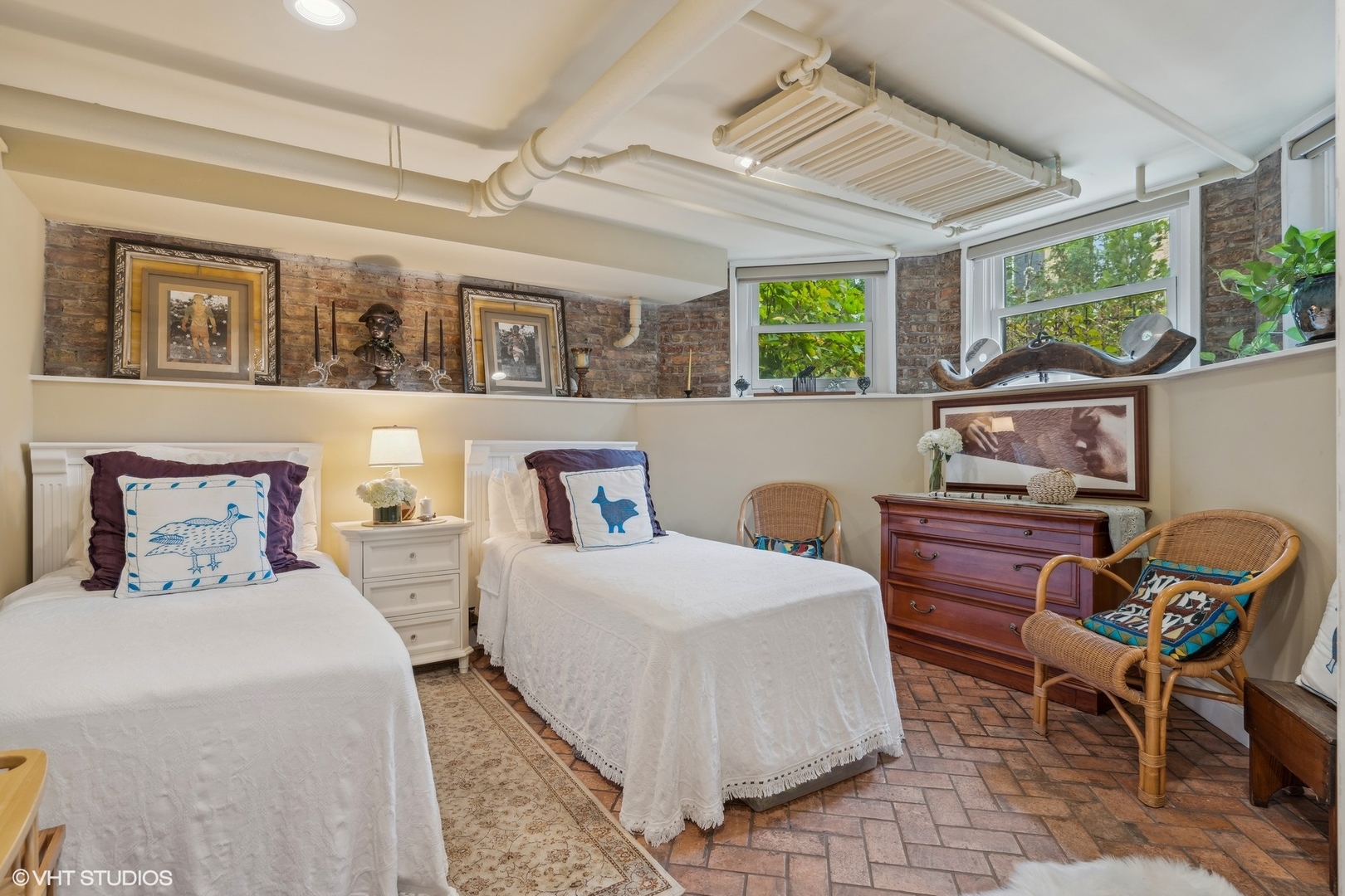 2473 N Albany Avenue