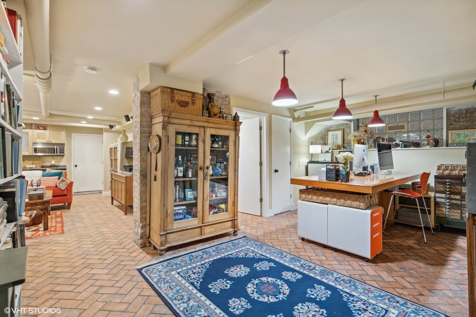 2473 N Albany Avenue