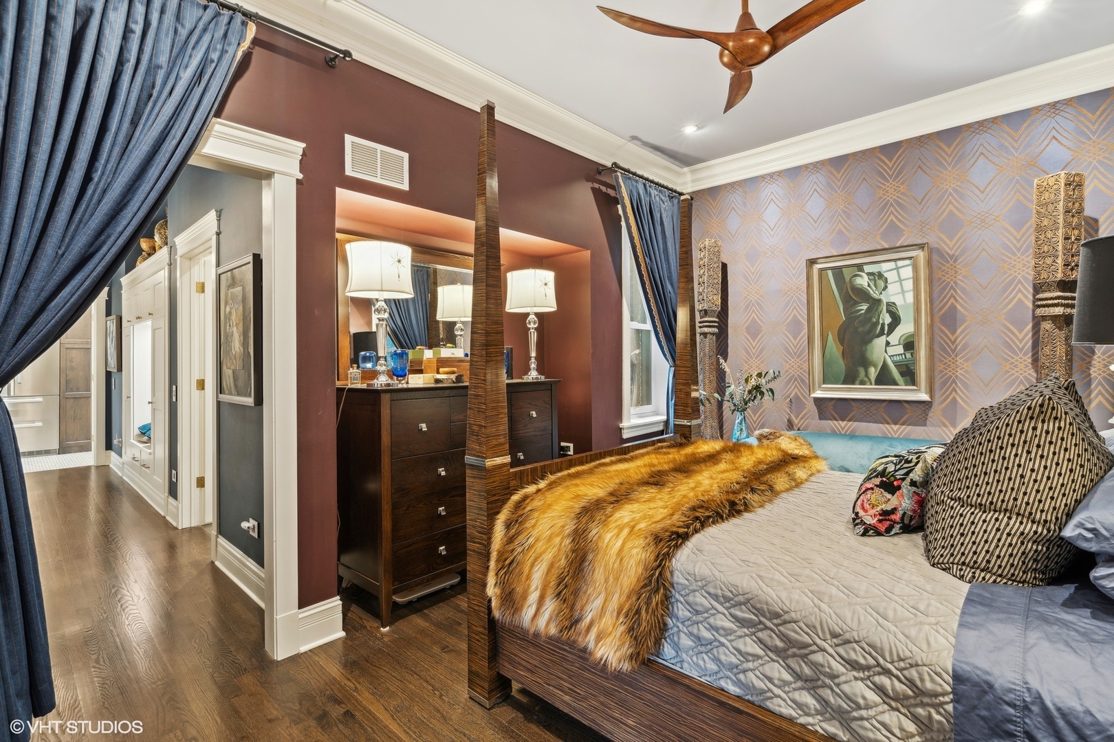 2473 N Albany Avenue