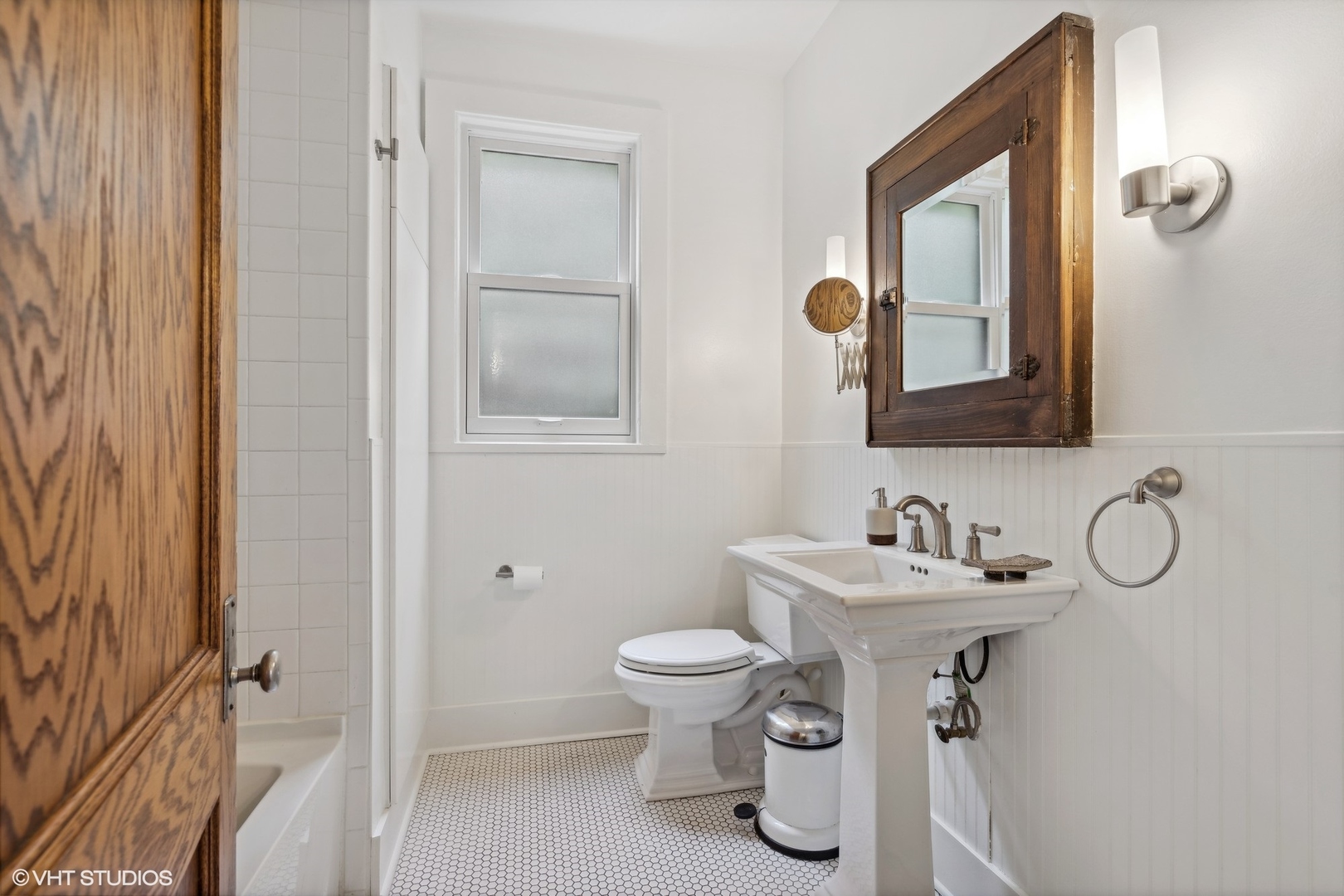 2473 N Albany Avenue