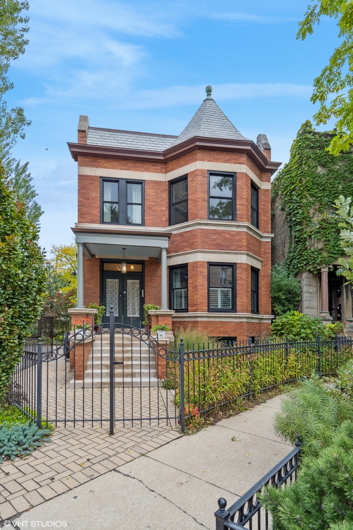 2473 N Albany Avenue