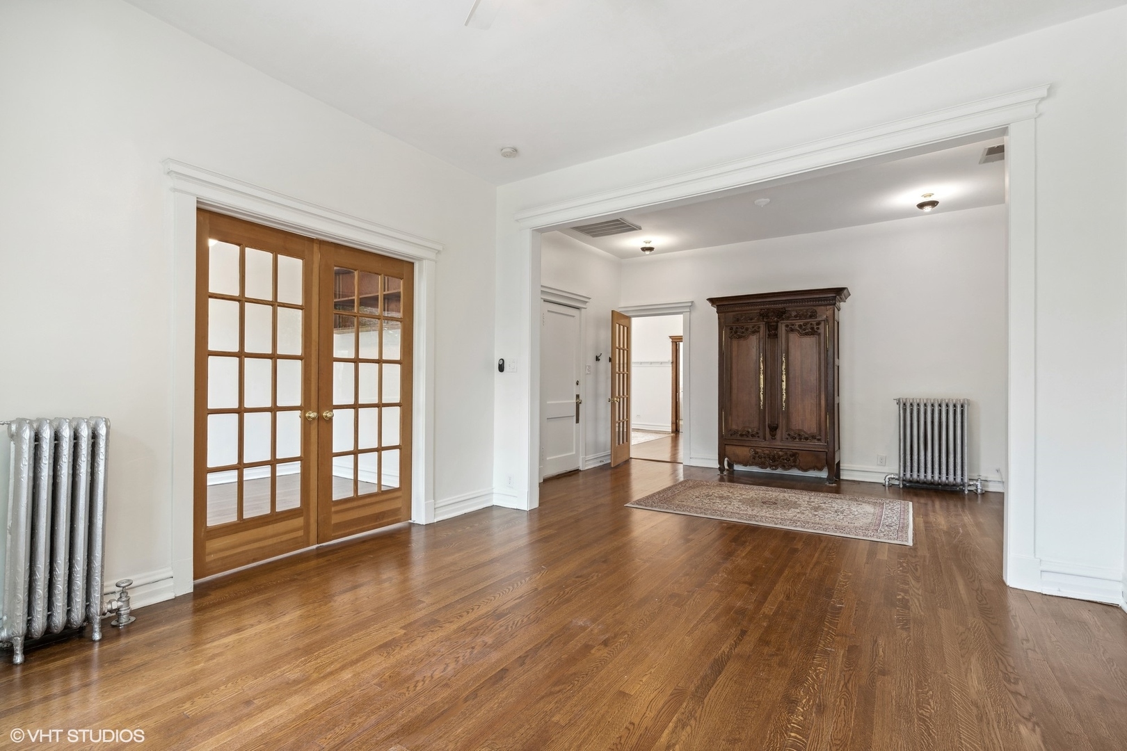 2473 N Albany Avenue