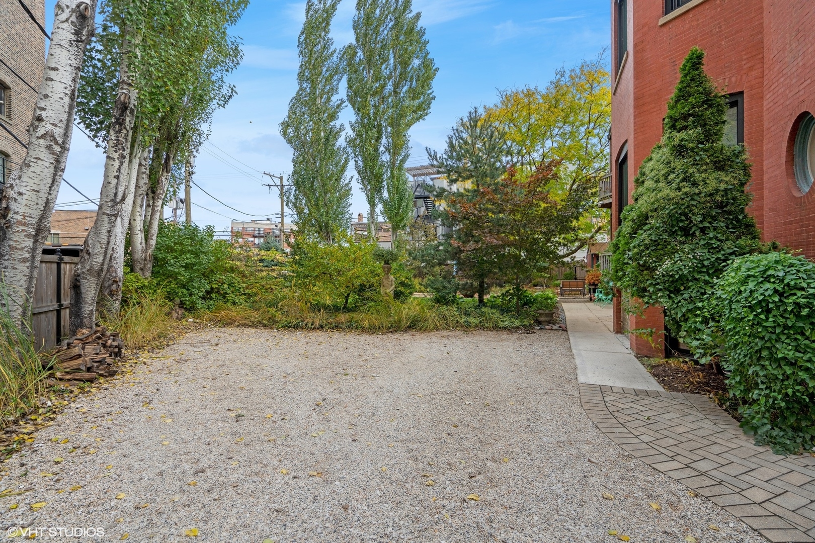 2473 N Albany Avenue