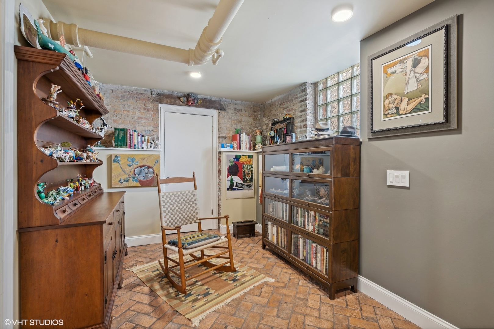 2473 N Albany Avenue