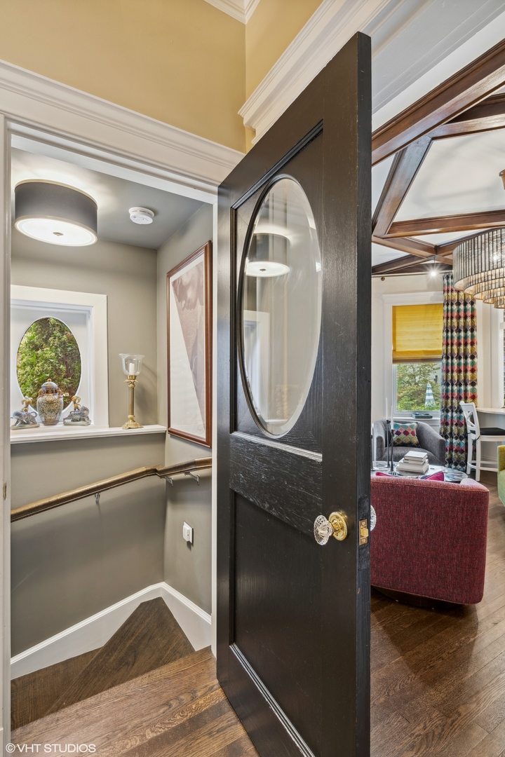 2473 N Albany Avenue