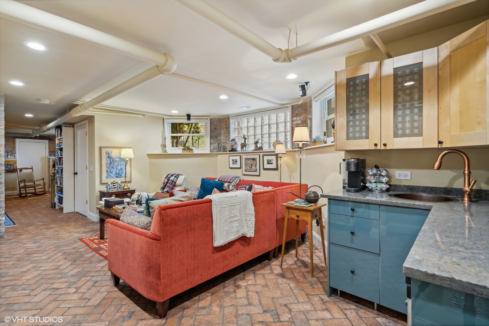 2473 N Albany Avenue