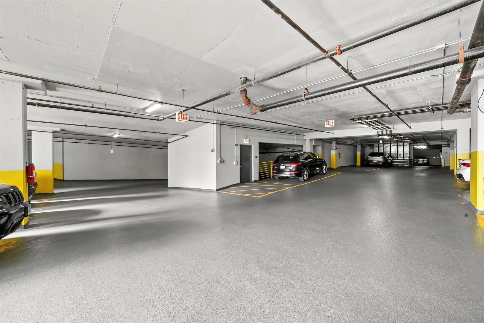 230 W Division Street Unit: 703